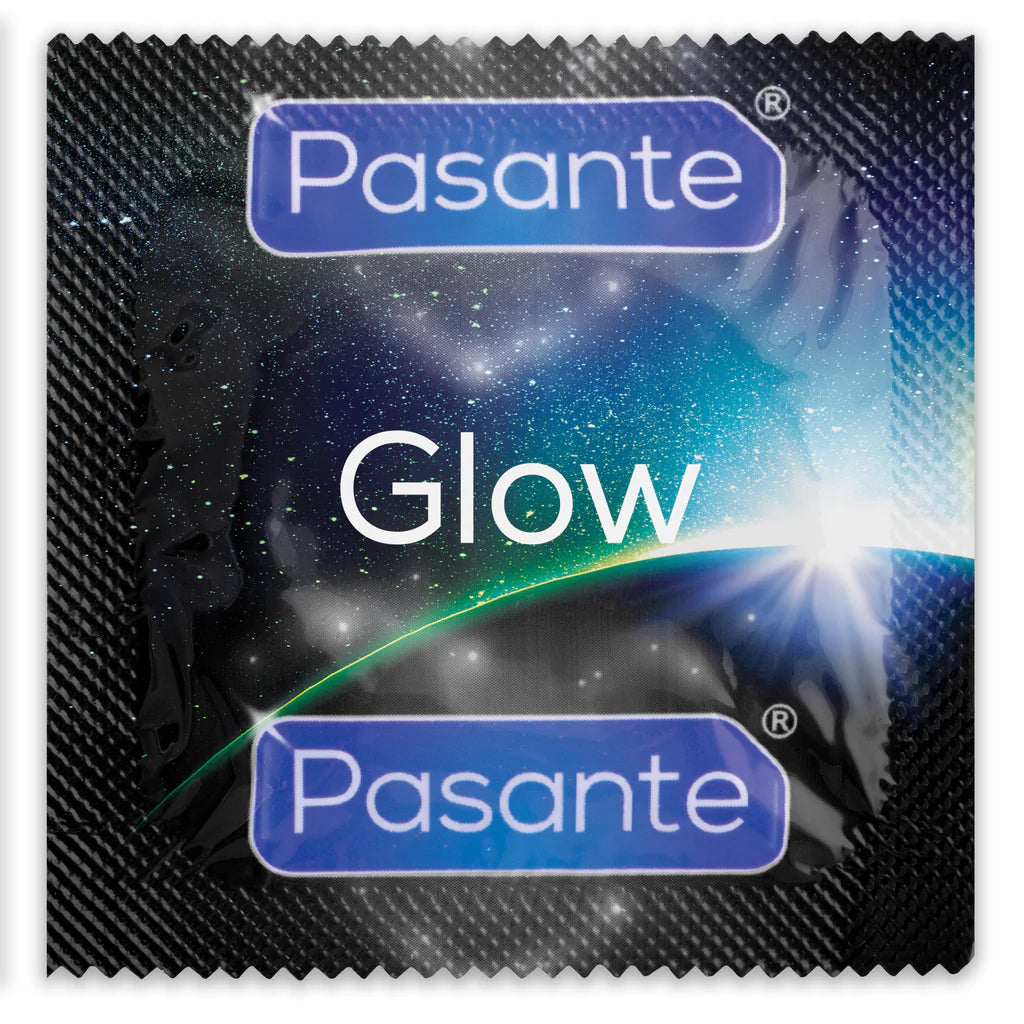 PASANTE BRILLO EN LA OSCURIDAD